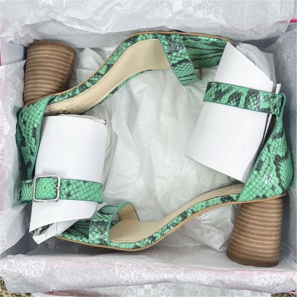 Vince Camuto Leather Two-Piece Heeled Sandals - Mejorla - Size 7.5 - Picture 10 of 10